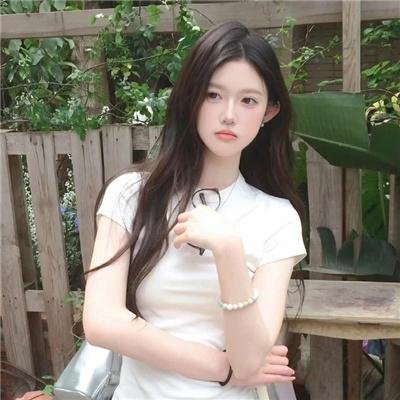 谜样的双眼